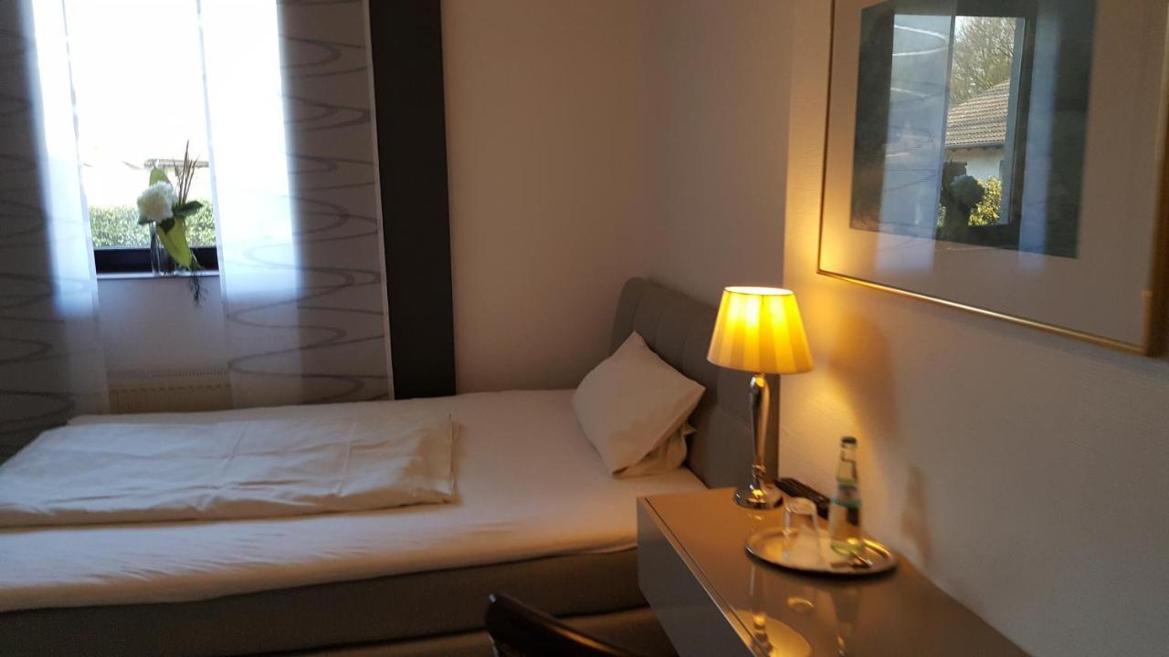Landhotel Linden Am Venekotensee Niederkruechten Екстер'єр фото