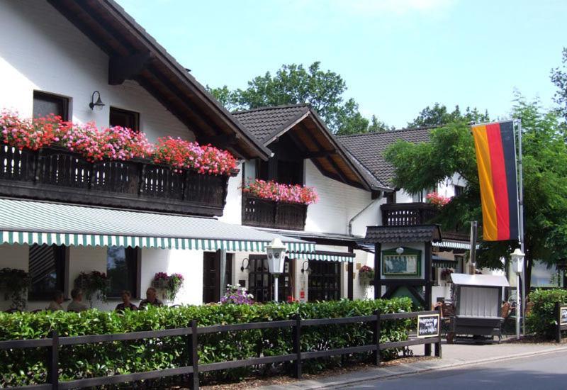 Landhotel Linden Am Venekotensee Niederkruechten Екстер'єр фото